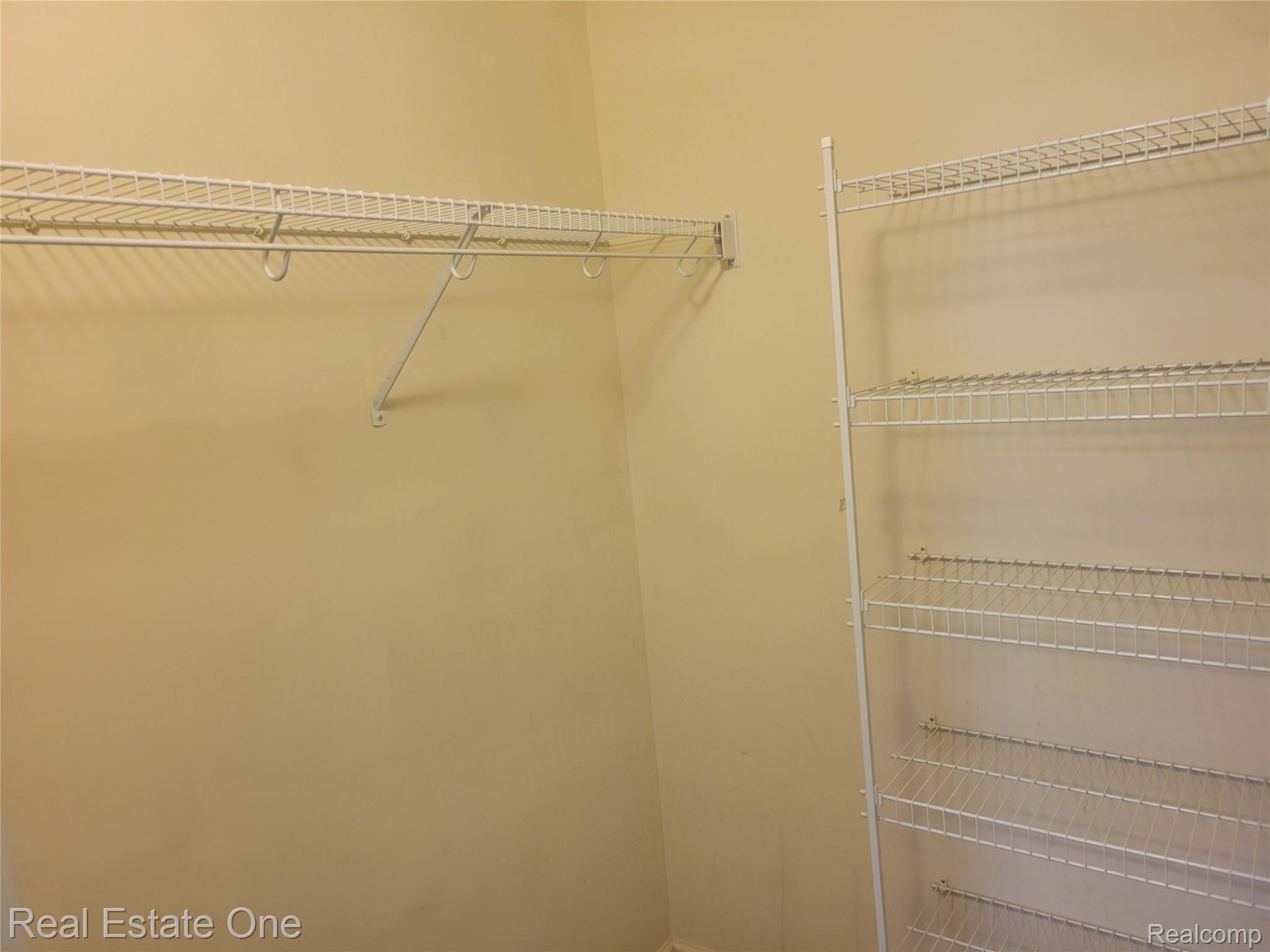 3562 Tremonte Circle, Unit 127 Rochester, MI 48306 - Photo 17 of 28 20210606_105727.jpg