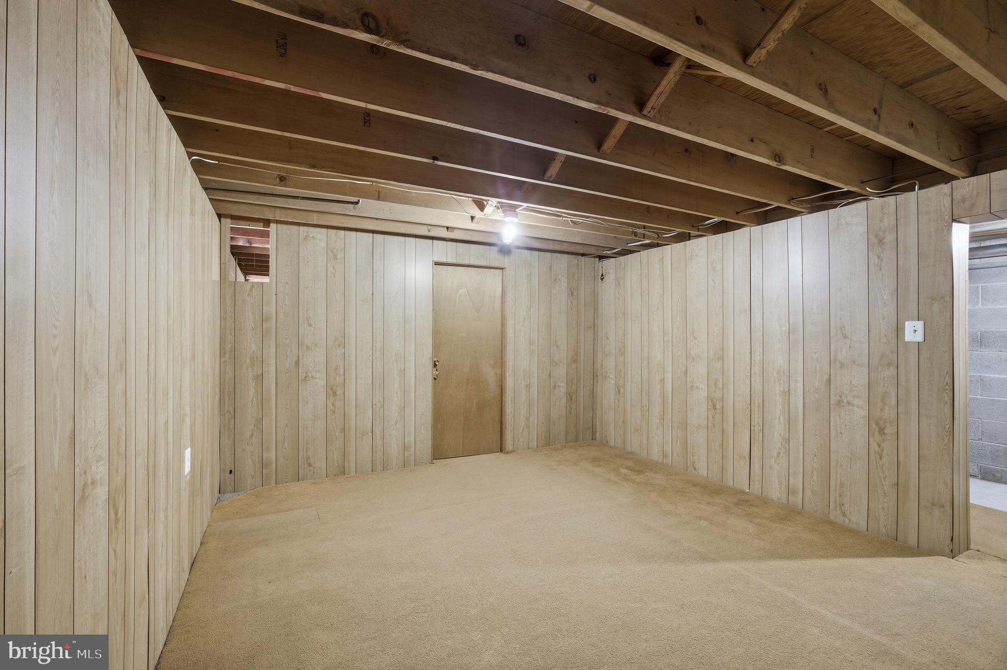 708 Hoffnagle Street Philadelphia, PA 19111 - Photo 47 of 58