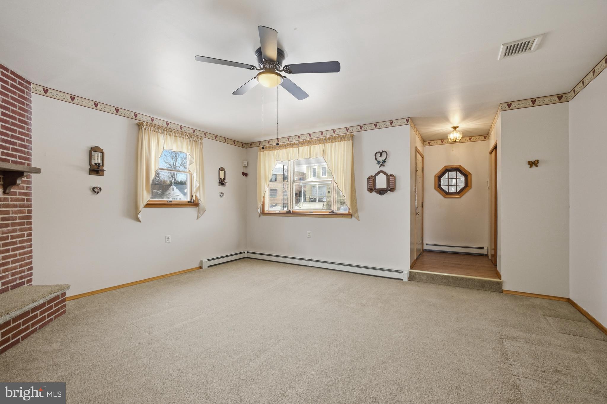 708 Hoffnagle Street Philadelphia, PA 19111 - Photo 50 of 58