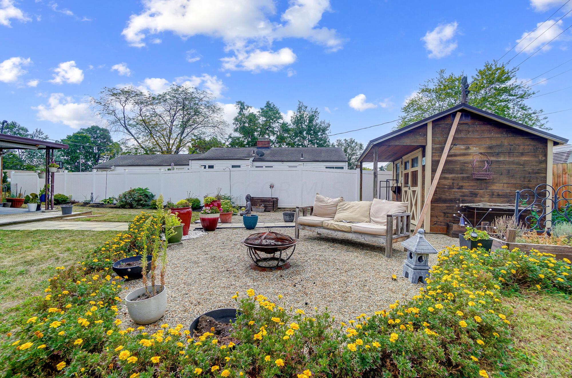 767 Salisbury Road Columbus, OH 43204 - Photo 40 of 44 042