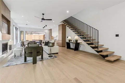 $1,099,000 | 5635 Matalee Avenue, Dallas, TX 75206