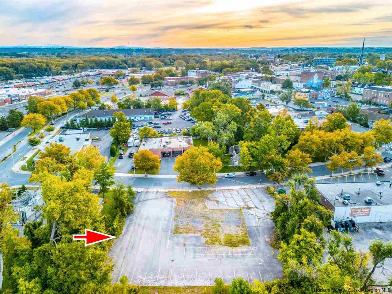 25 Frog Alley, Kingston, NY 12401 Compass