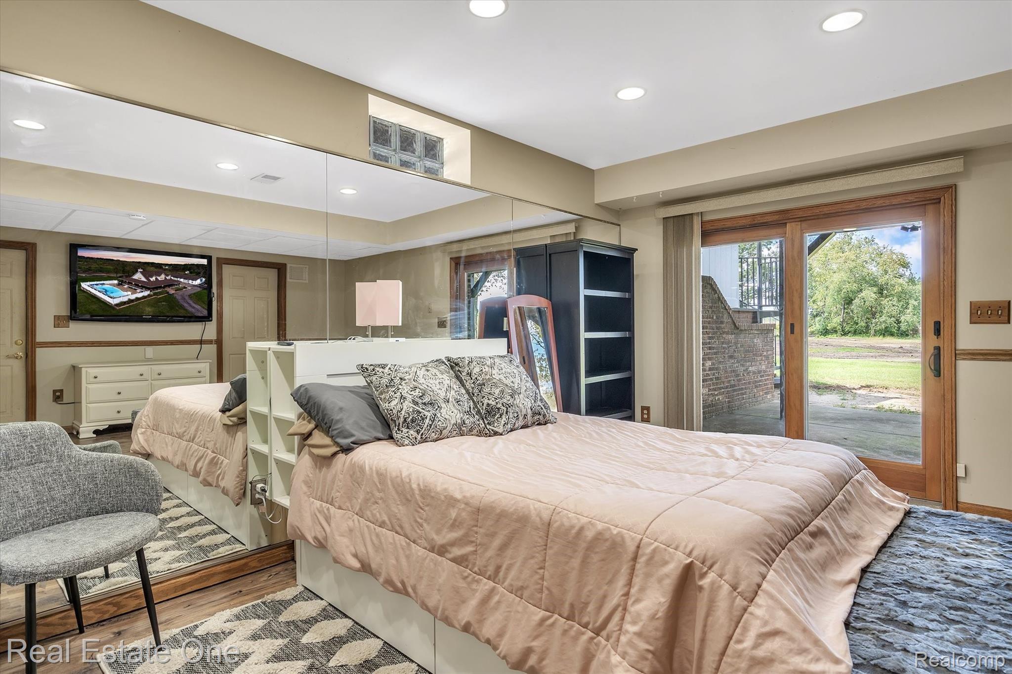 902 West Coon Lake Road Howell, MI 48843 - Photo 29 of 58 31-902-W-Coon-Lake-Rd-Windowstill-Real-Estate-Photography-31.jpg