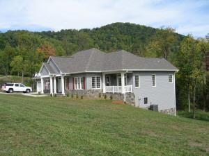 264 Valley Road Hardy, VA 24101 - Photo 13 of 26 Side View