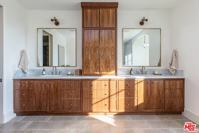 $4,895,000 | 3745 May Street, Los Angeles, CA 90066