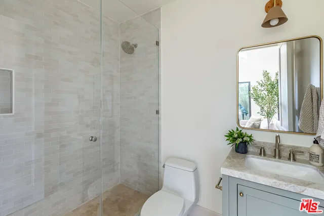 $4,895,000 | 3745 May Street, Los Angeles, CA 90066