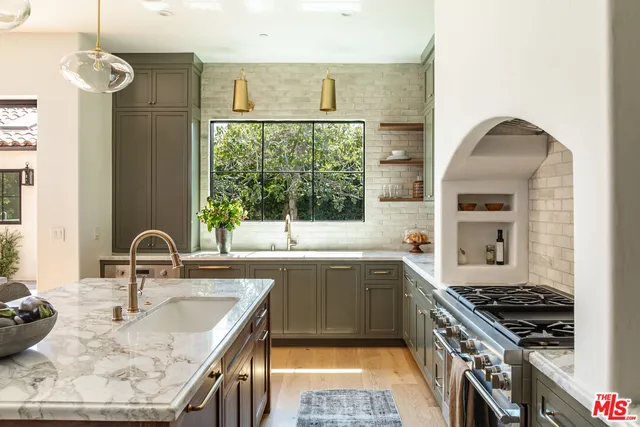 $4,895,000 | 3745 May Street, Los Angeles, CA 90066