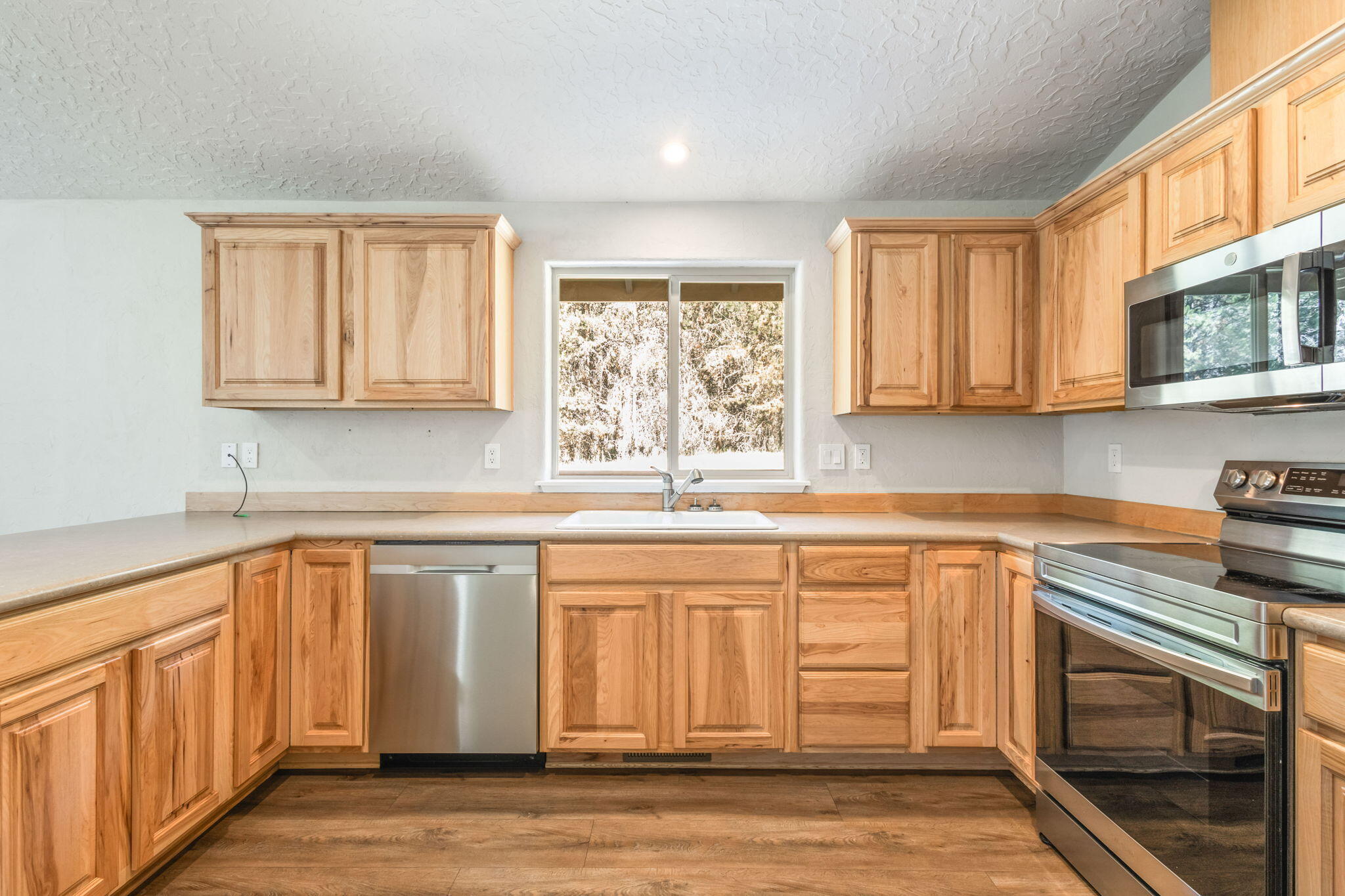 16062 Waddell Road La Pine, OR 97739 - Photo 15 of 45 12-web-or-mls-10