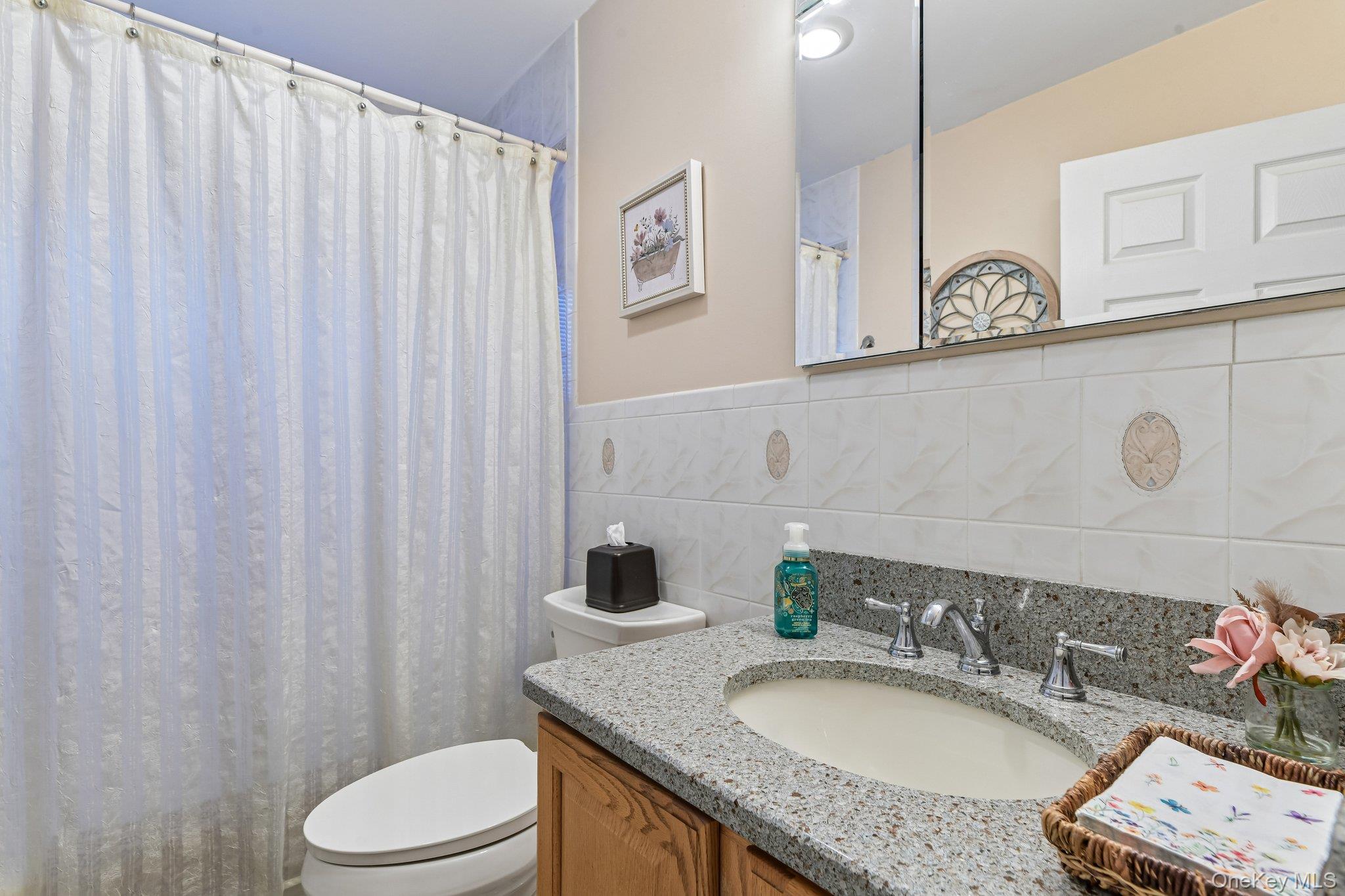 83 Coppersmith Road Levittown, NY 11756 - Photo 14 of 24
