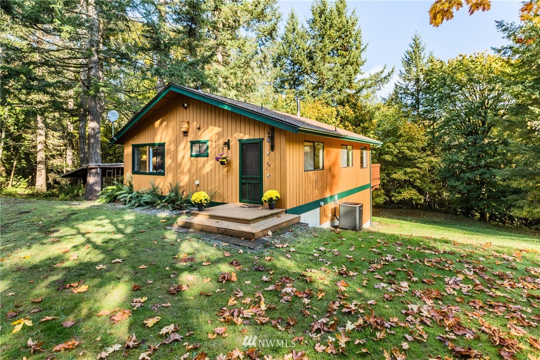 7027 Munson Road Southwest Olympia, WA 98512 - Photo 2 of 25 Gallery Image 2