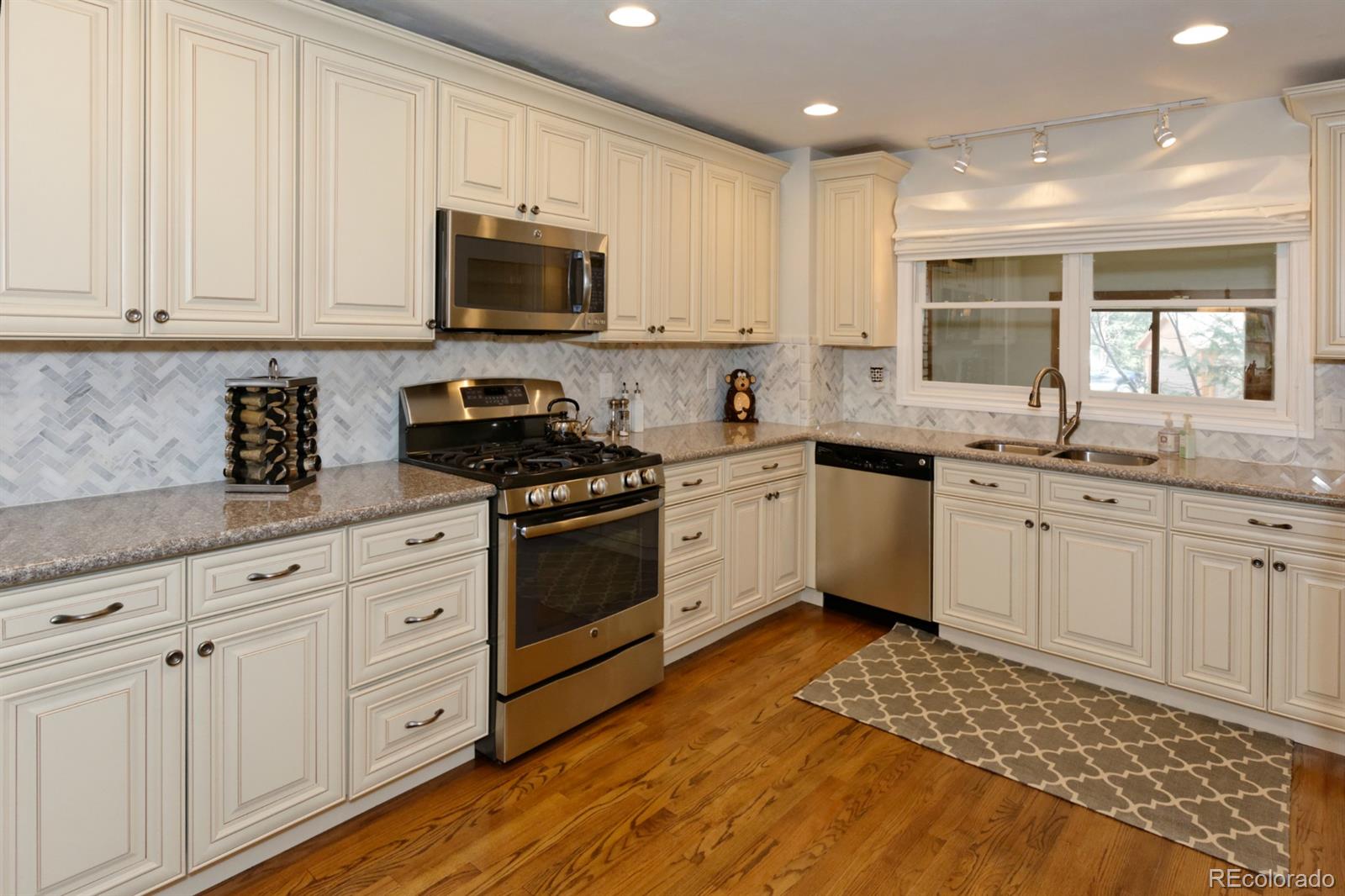 9738 Fallen Rock Road Conifer, CO 80433 - Photo 2 of 22 Gallery Image 2