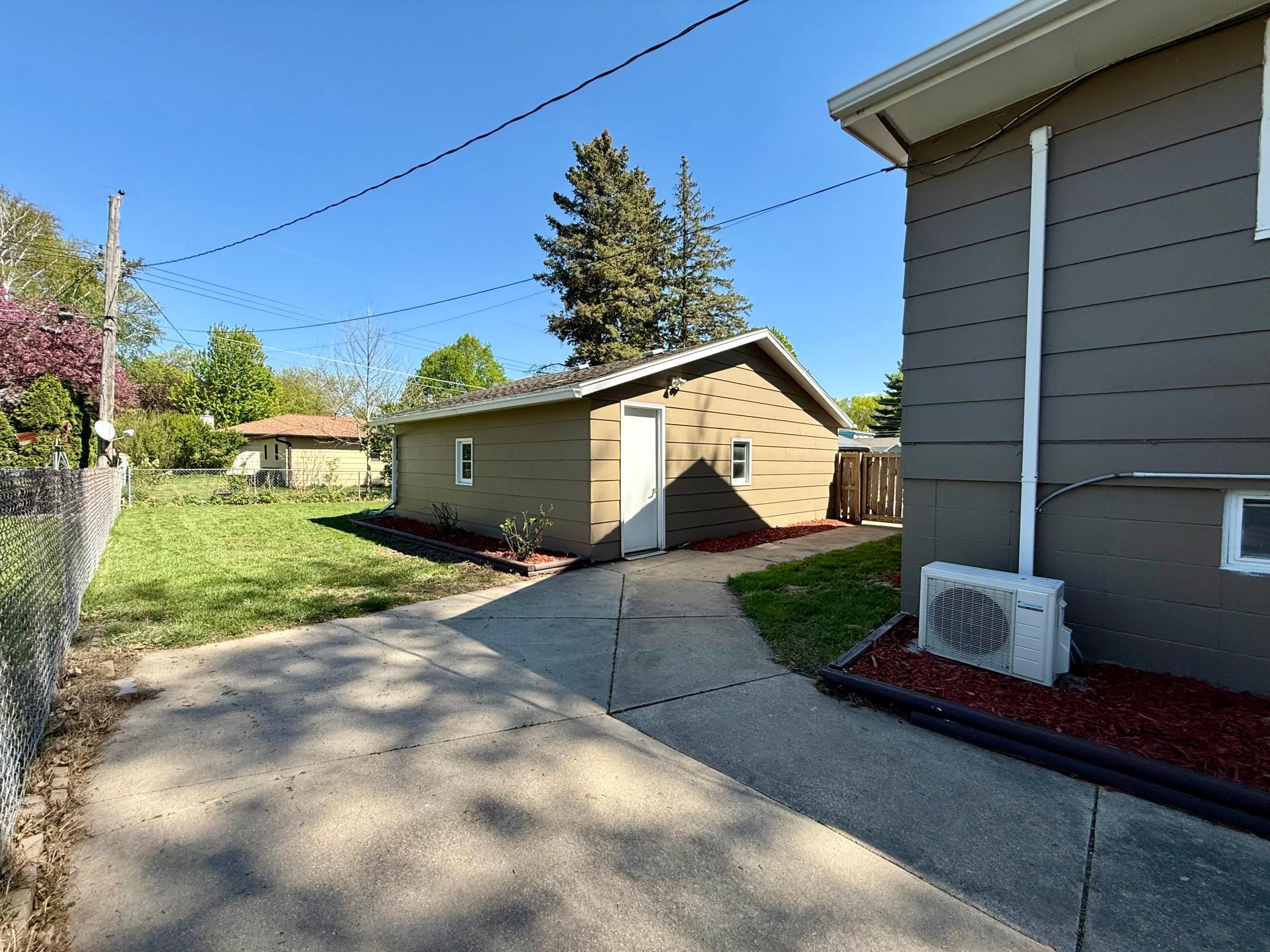 1621 40th Street Northwest Rochester, MN 55901 - Photo 38 of 40
