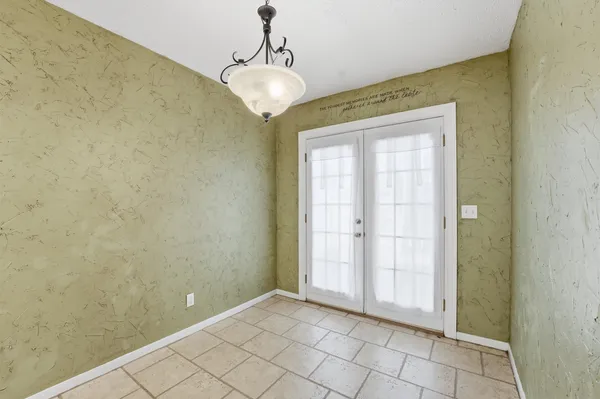 $2,000 | 17219 Kettle Creek Drive, Spring, TX 77379