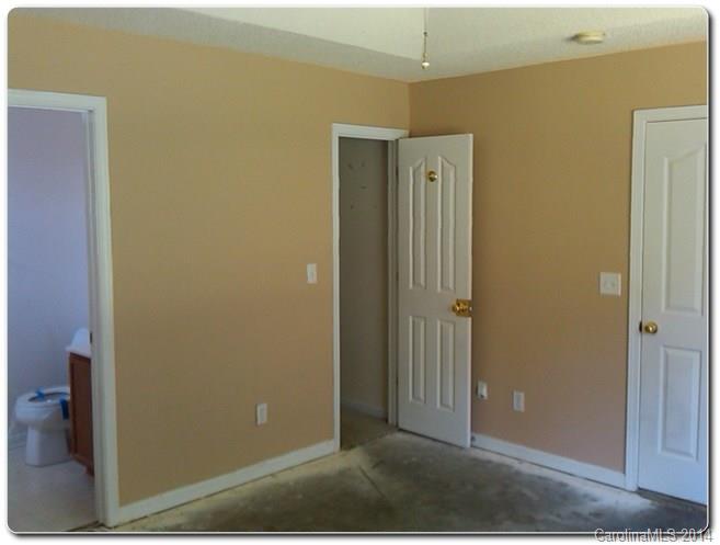 2232 Meadecroft Road Charlotte, NC 28214 - Photo 9 of 15 Gallery Image 9