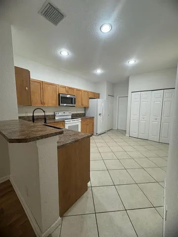 $3,500 | 3959 Orange Tree Lane, Weston, FL 33332