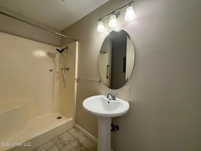 $285,995 | 304 Fairview Drive, Biloxi, MS 39531