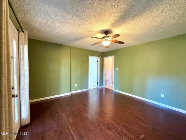 $285,995 | 304 Fairview Drive, Biloxi, MS 39531