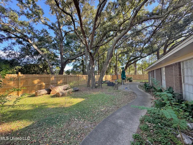 $285,995 | 304 Fairview Drive, Biloxi, MS 39531