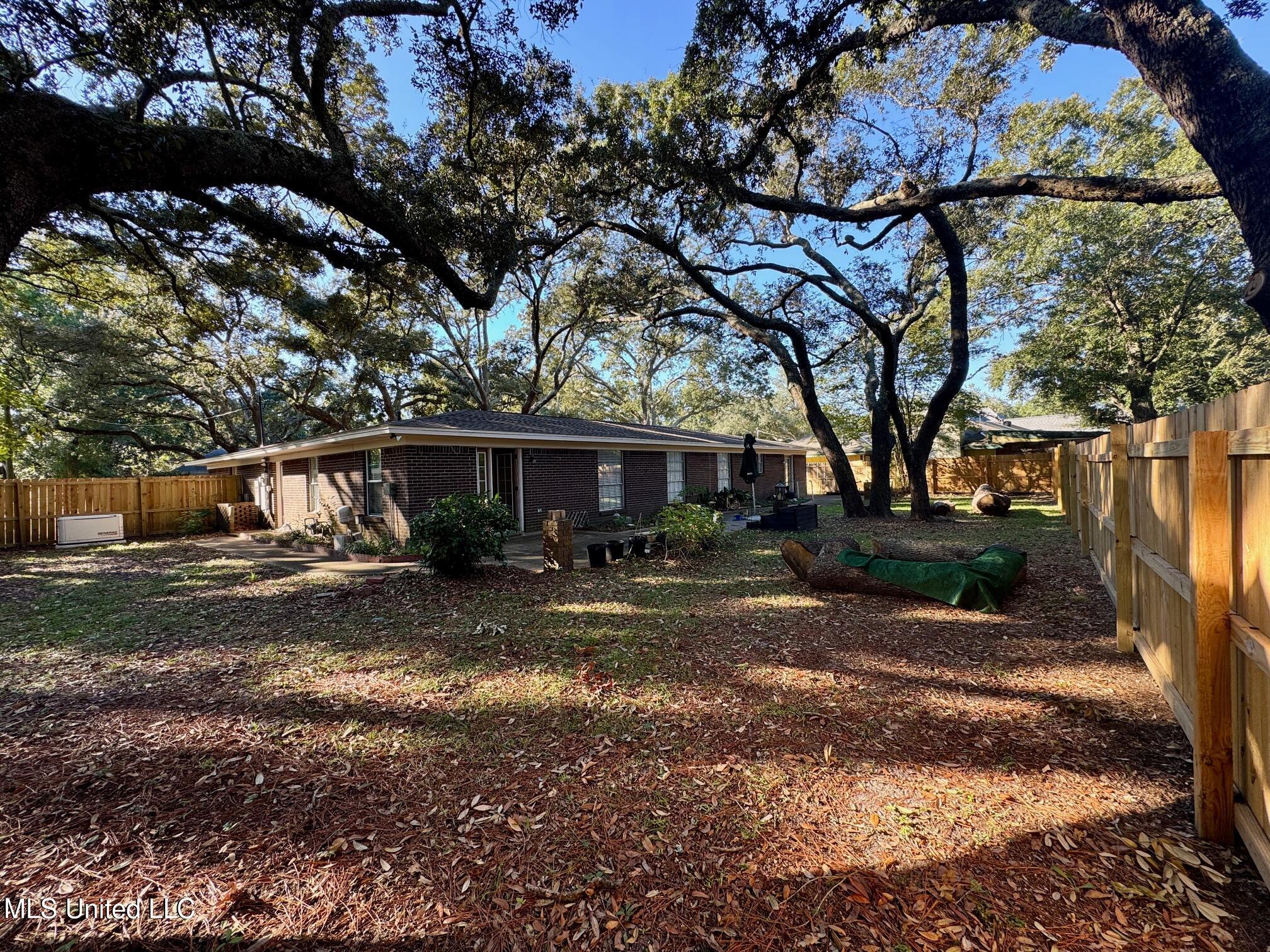 304 Fairview Drive Biloxi, MS 39531 - Photo 30 of 32 IMG_1561