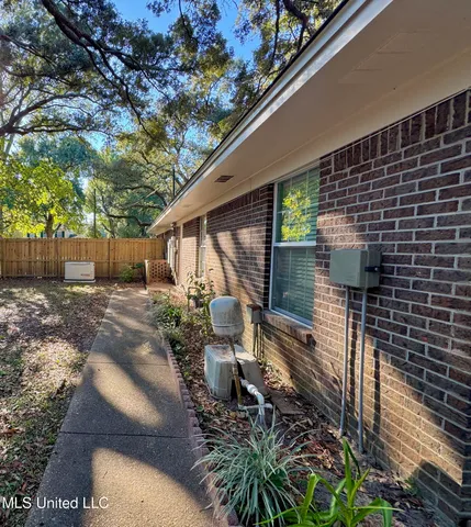 $285,995 | 304 Fairview Drive, Biloxi, MS 39531