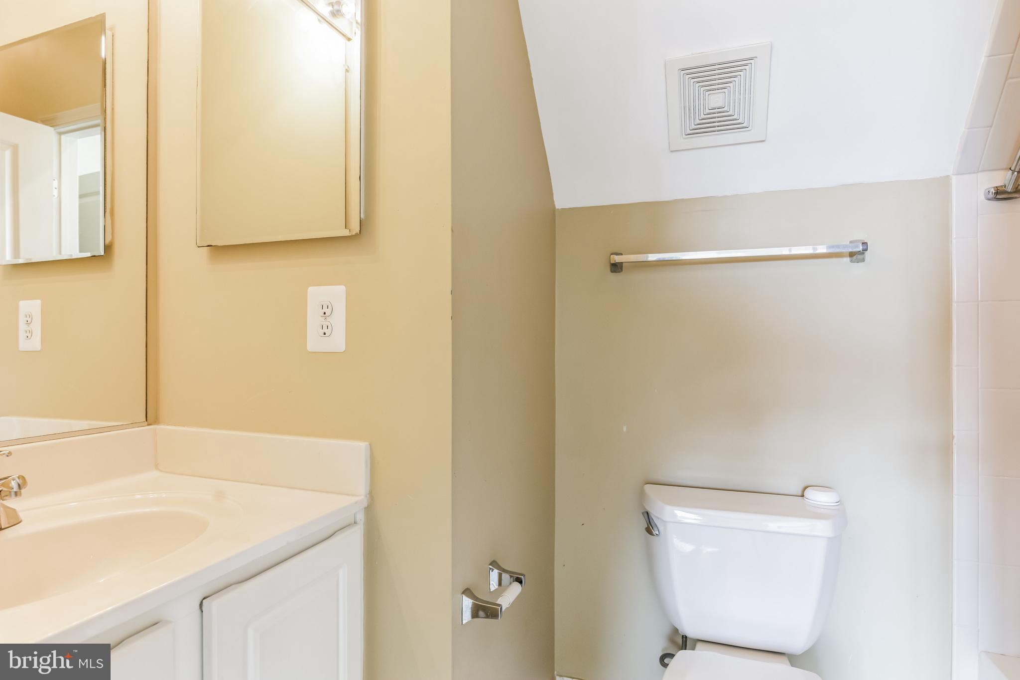 9019 Raging Water Drive Bristow, VA 20136 - Photo 20 of 28