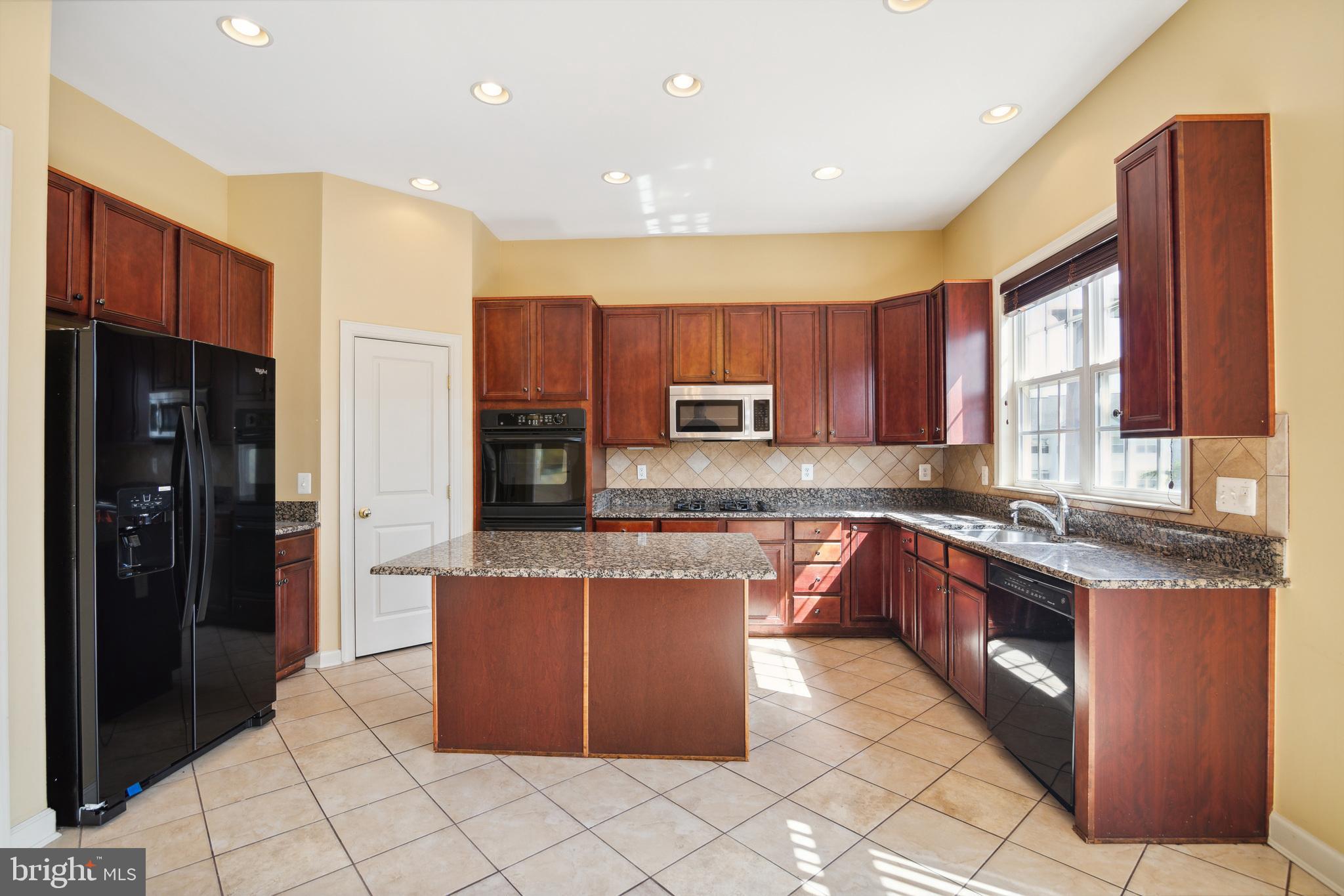 9019 Raging Water Drive Bristow, VA 20136 - Photo 6 of 28