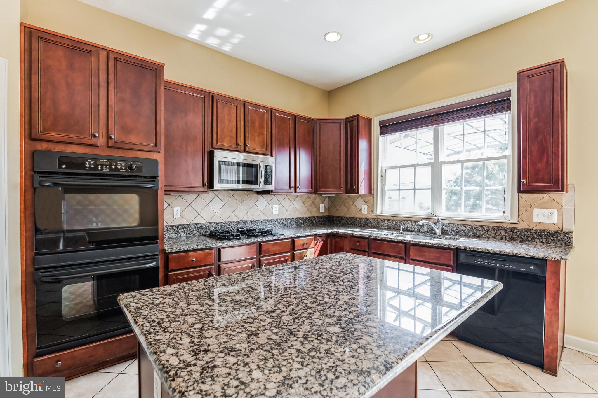 9019 Raging Water Drive Bristow, VA 20136 - Photo 7 of 28