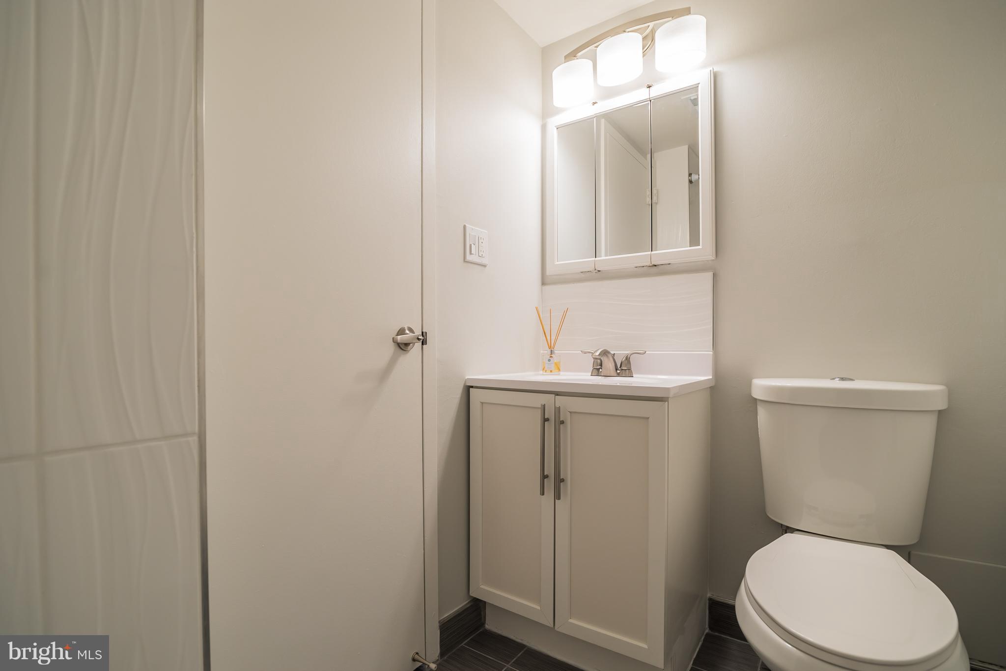 2249 Castle Rock Square, Unit 2B Reston, VA 20191 - Photo 20 of 26 Bath