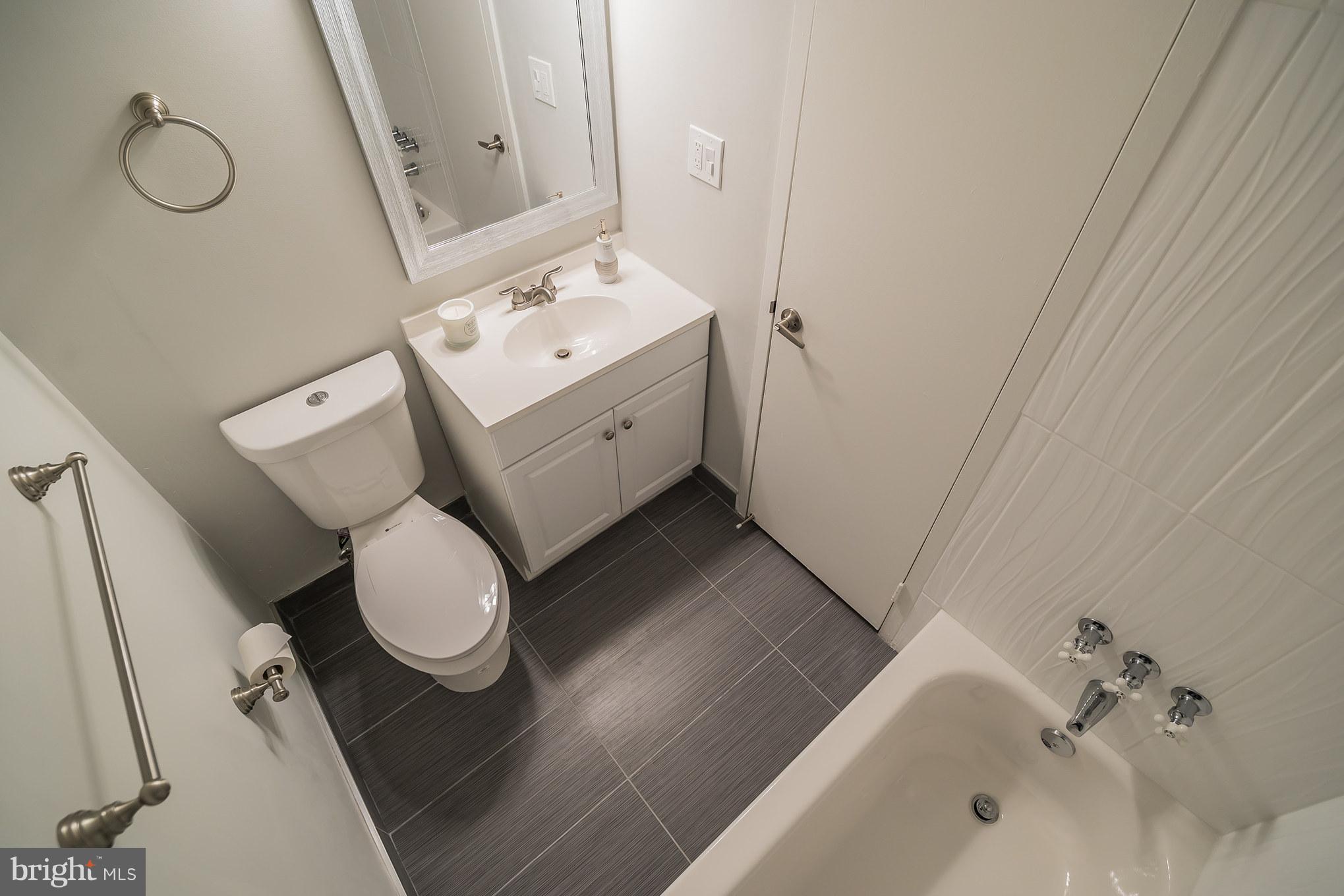 2249 Castle Rock Square, Unit 2B Reston, VA 20191 - Photo 22 of 26 Bath