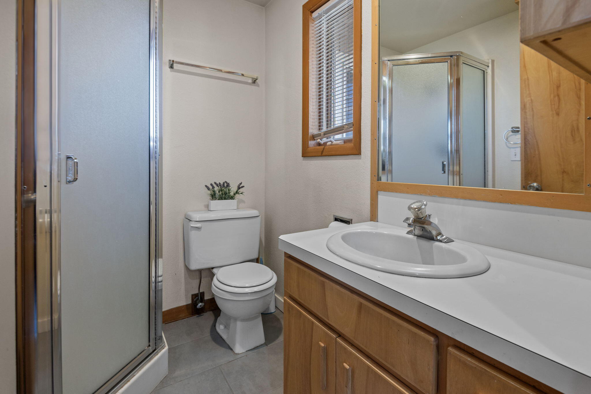 3044 Southwest Meadow Lane Redmond, OR 97756 - Photo 11 of 22