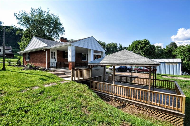 4 Blythe Road Charleroi, PA 15022 - Photo 2 of 23 Gallery Image 2