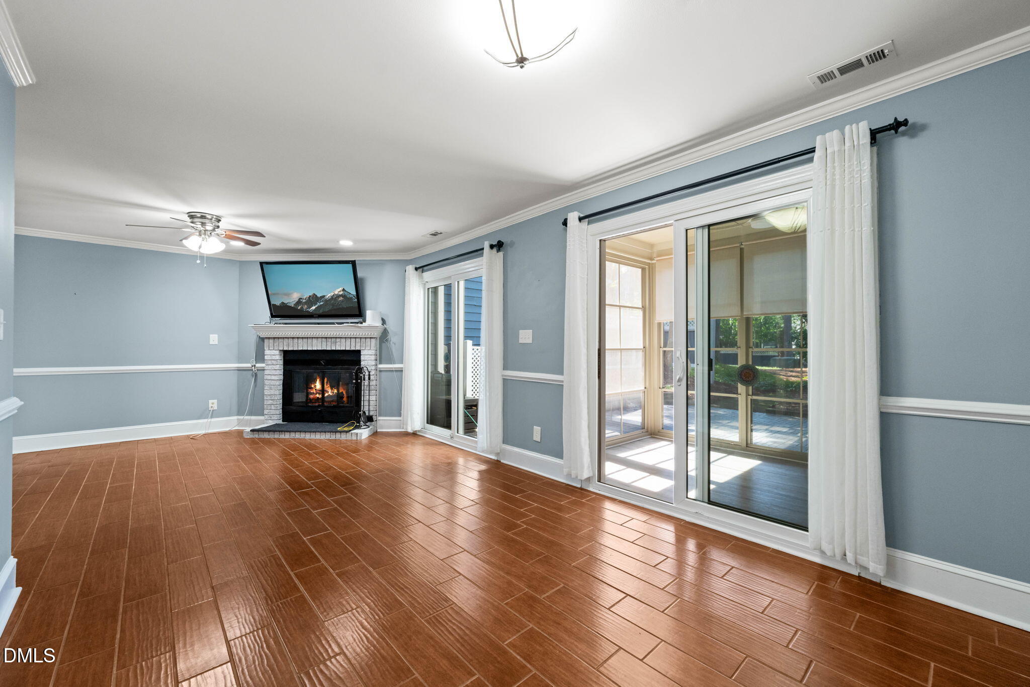 7605 Wellesley Park North Raleigh, NC 27615 - Photo 13 of 60 Living room (4)