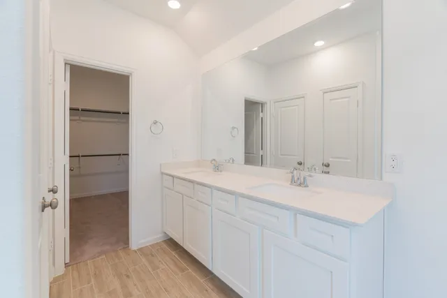 $2,300 | 546 Dry Fork Lane, Conroe, TX 77304