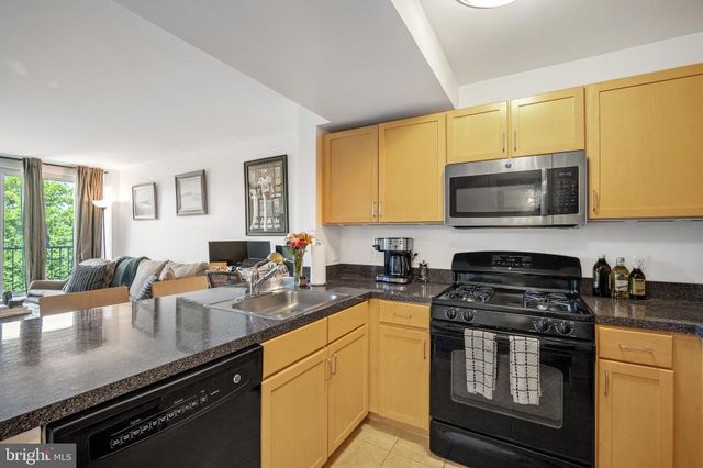 $330,000 | 800 4th Street Southwest, Unit S505, Washington, DC 20024
