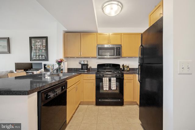 $330,000 | 800 4th Street Southwest, Unit S505, Washington, DC 20024