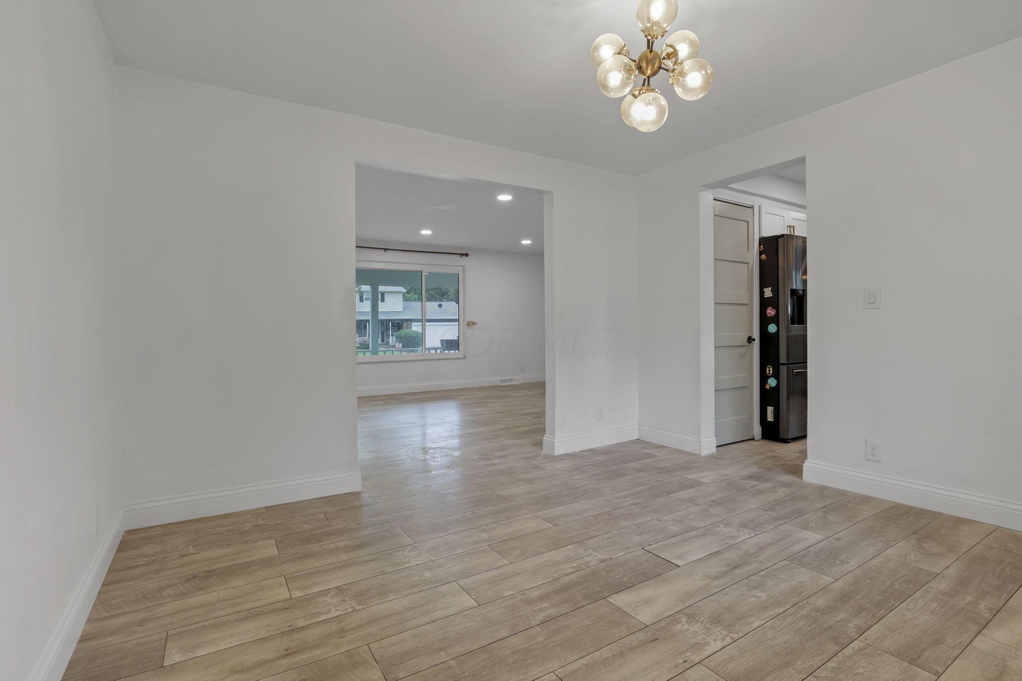 154 Landover Road Columbus, OH 43230 - Photo 10 of 47 Dining room
