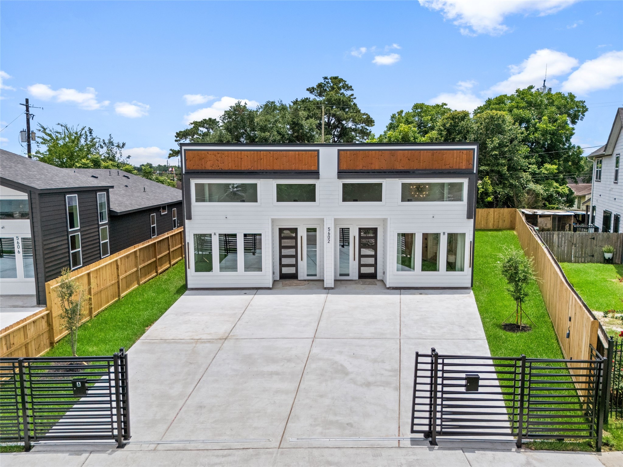 5602 Pershing Street Houston, TX 77033 - Photo 22 of 25