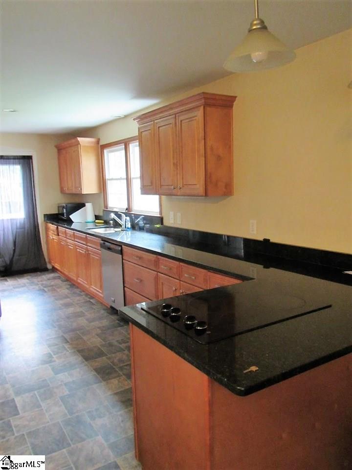 124 Pleasant Grove Road Pickens, SC 29671 - Photo 4 of 22