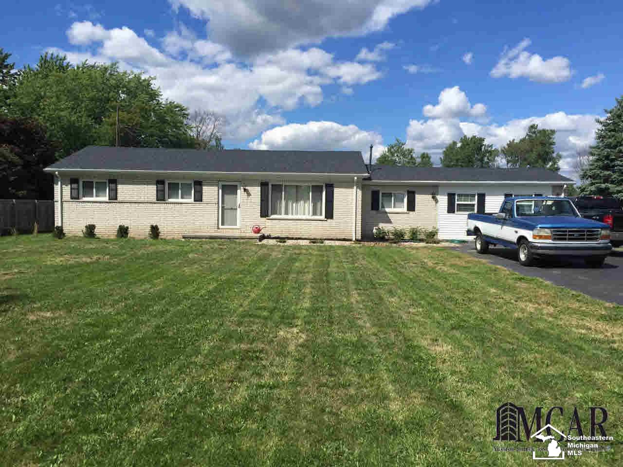 2587 Carleton Rockwood Road Carleton, MI 48117 - Photo 27 of 28 21256992-26.JPG