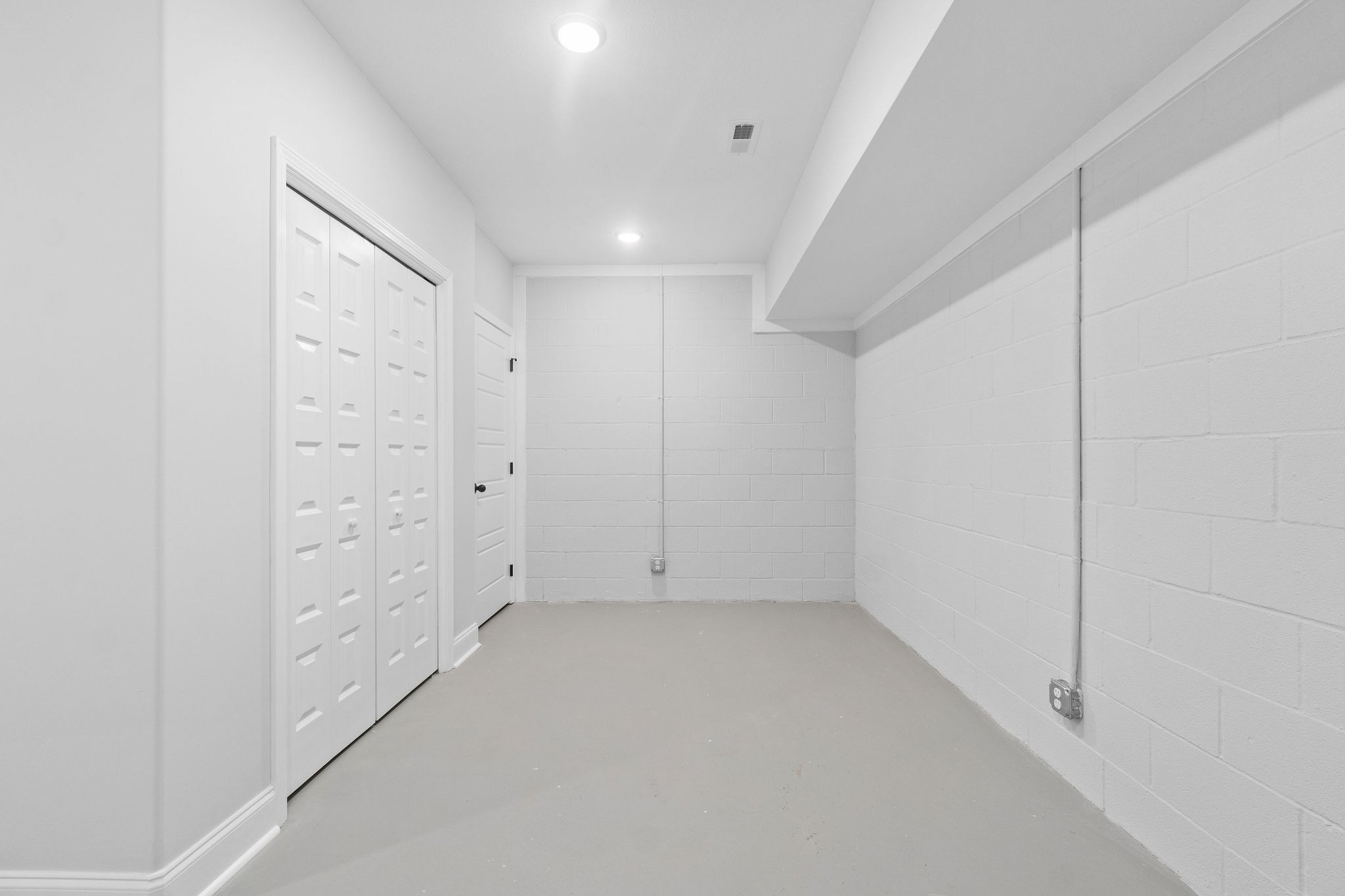 64 West High Street Clarksville, TN 37040 - Photo 20 of 22 wooden floor in an empty room