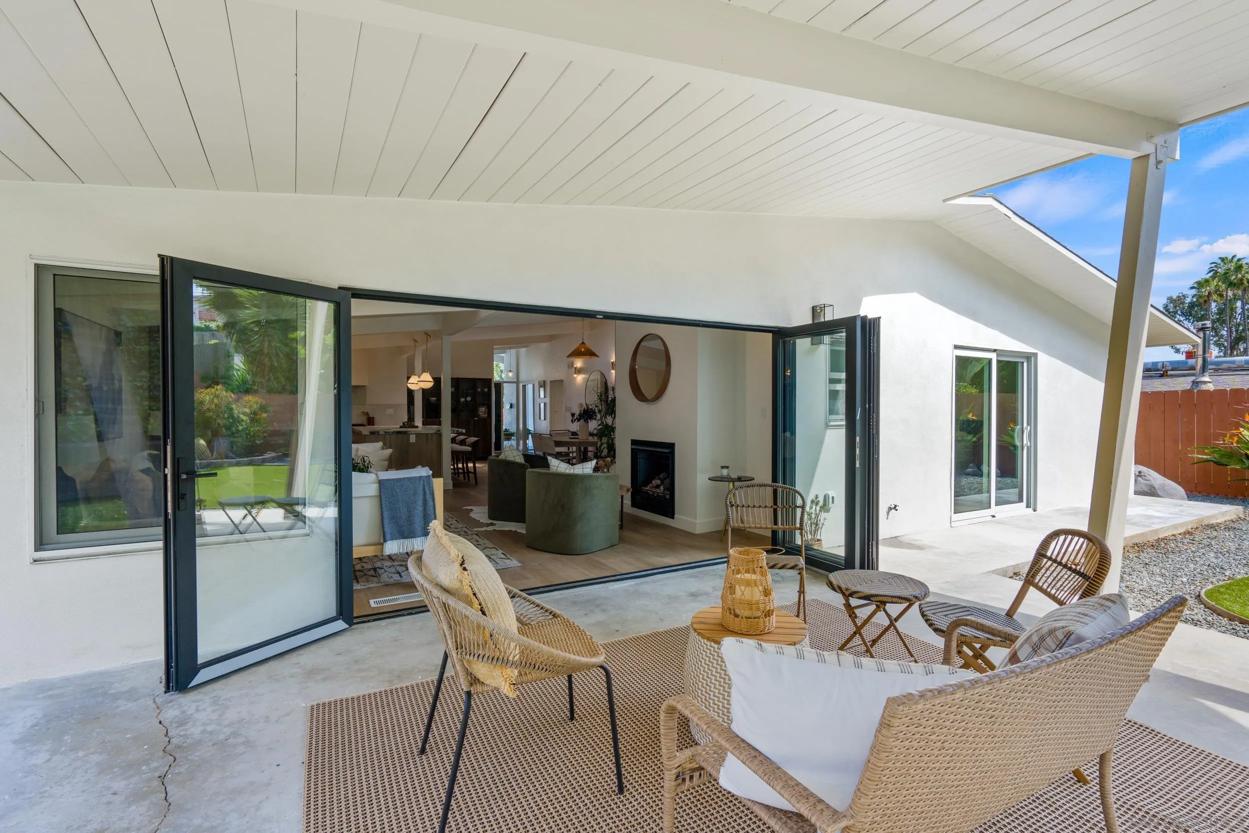 3448 Larga Circle San Diego, CA 92110 - Photo 25 of 36 a dining room with furniture and wooden floor