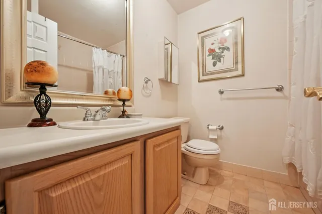 $450,000 | 2503 Madaline Drive, Avenel, NJ 07001