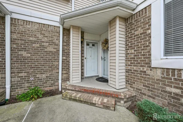 $450,000 | 2503 Madaline Drive, Avenel, NJ 07001