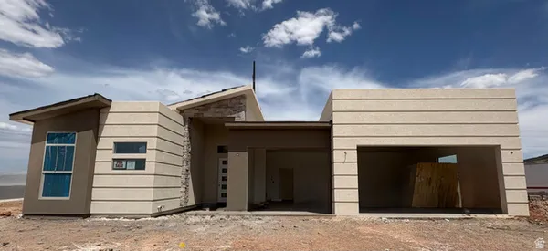 $689,000 | 308 North 2805 West, Unit 408, Hurricane, UT 84737