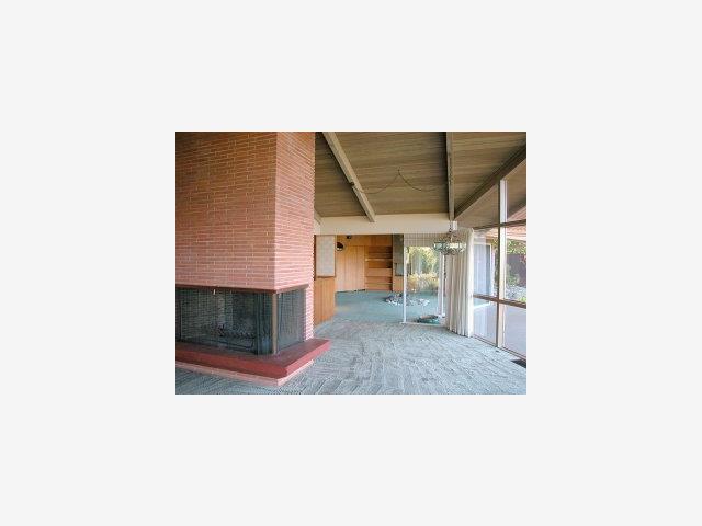 580 Pullman Road Hillsborough, CA 94010 - Photo 6 of 6 Gallery Image 6