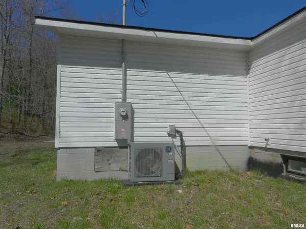 $59,900 | 991 Us Highway, Herod, IL 62947