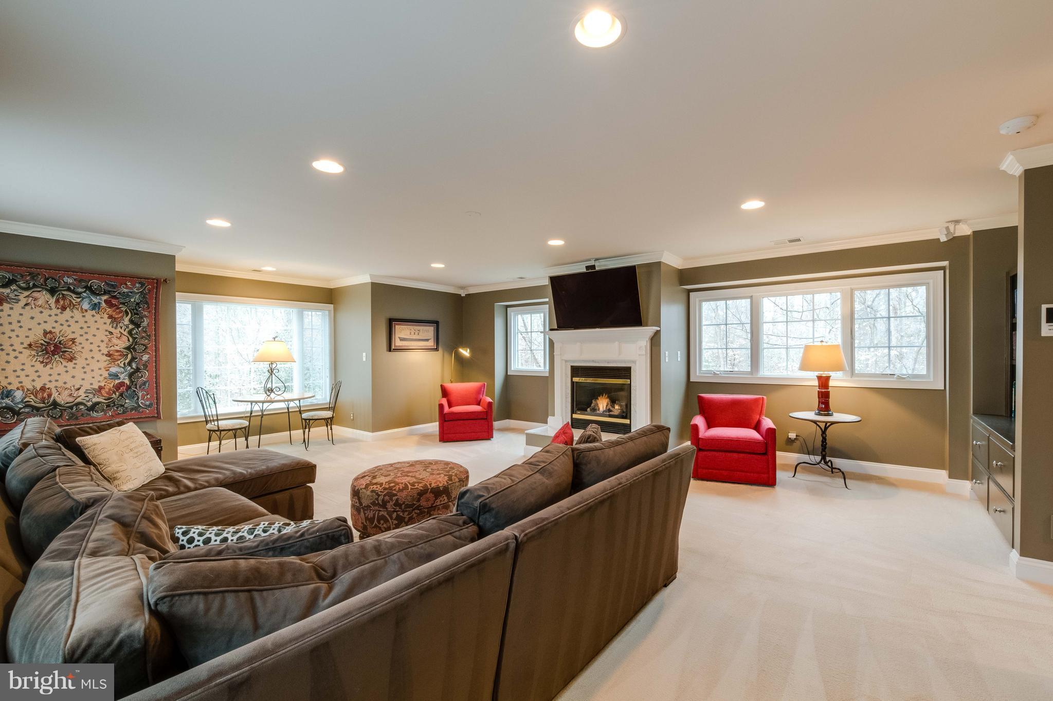 30 Colony Crossing Edgewater, MD 21037 - Photo 17 of 30 Guest wing has custom built ins, private location