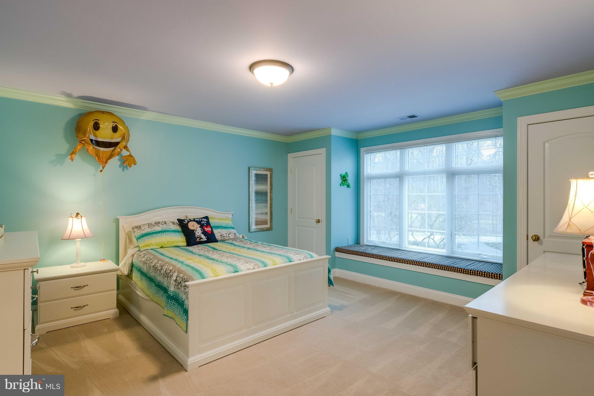 30 Colony Crossing Edgewater, MD 21037 - Photo 25 of 30 Bedroom with window seat! Tons of natural light