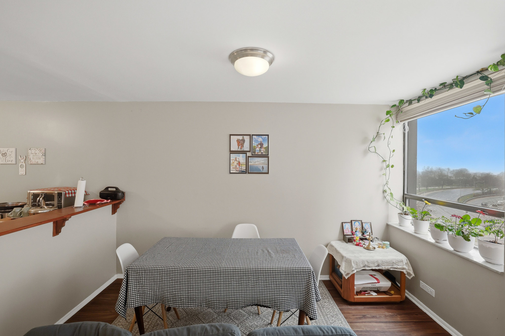 5701 North Sheridan Road, Unit 7E Chicago, IL 60660 - Photo 17 of 23