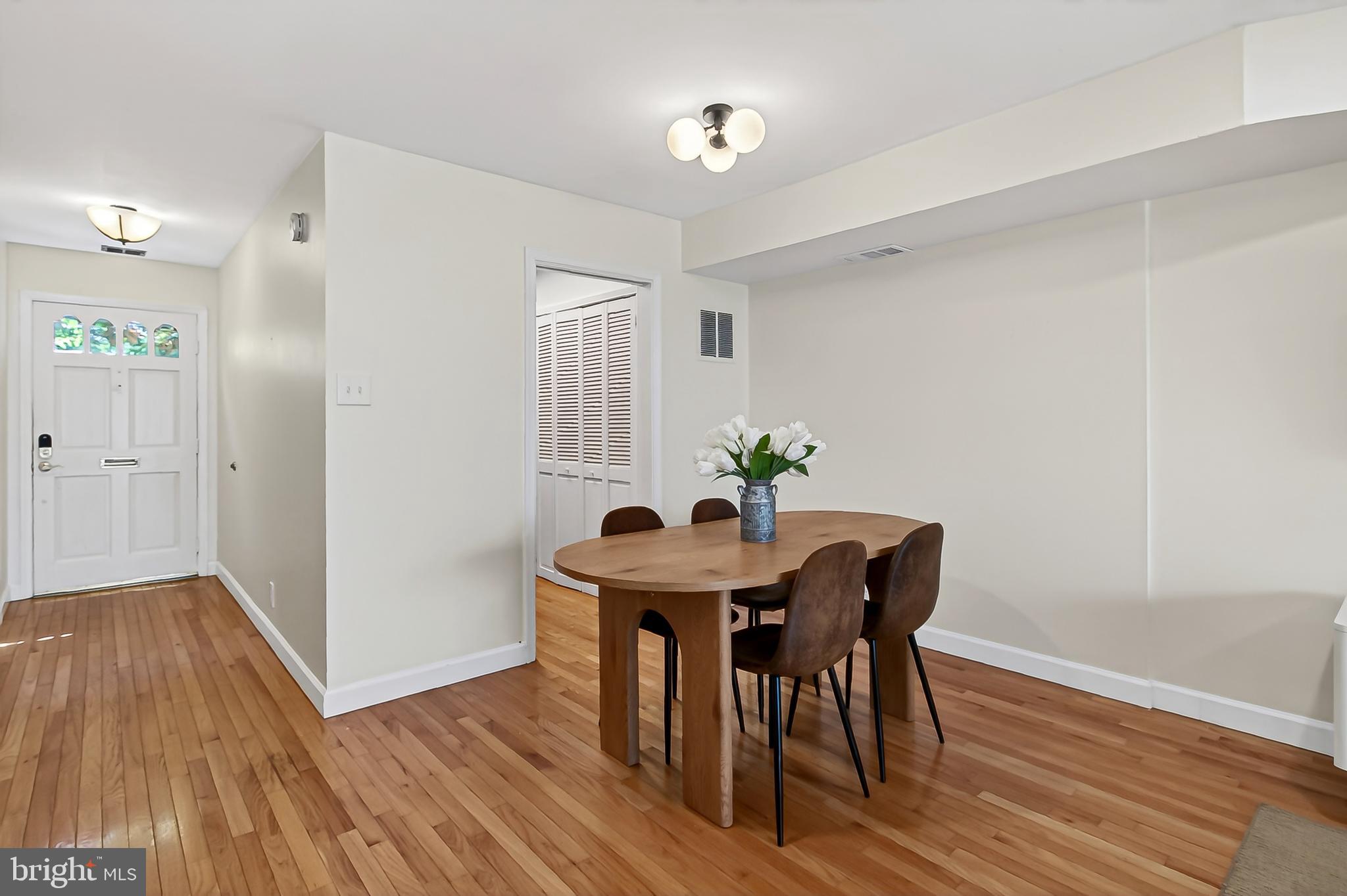 7611 Tiverton Drive Springfield, VA 22152 - Photo 8 of 44 Dedicated dining space